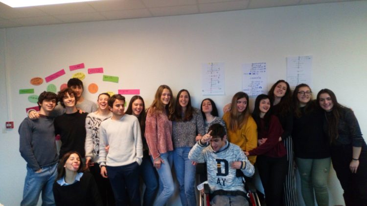 séjour linguistique soggiorno linguistico bordeaux bord'odyssée france français cours lycée les menuts
